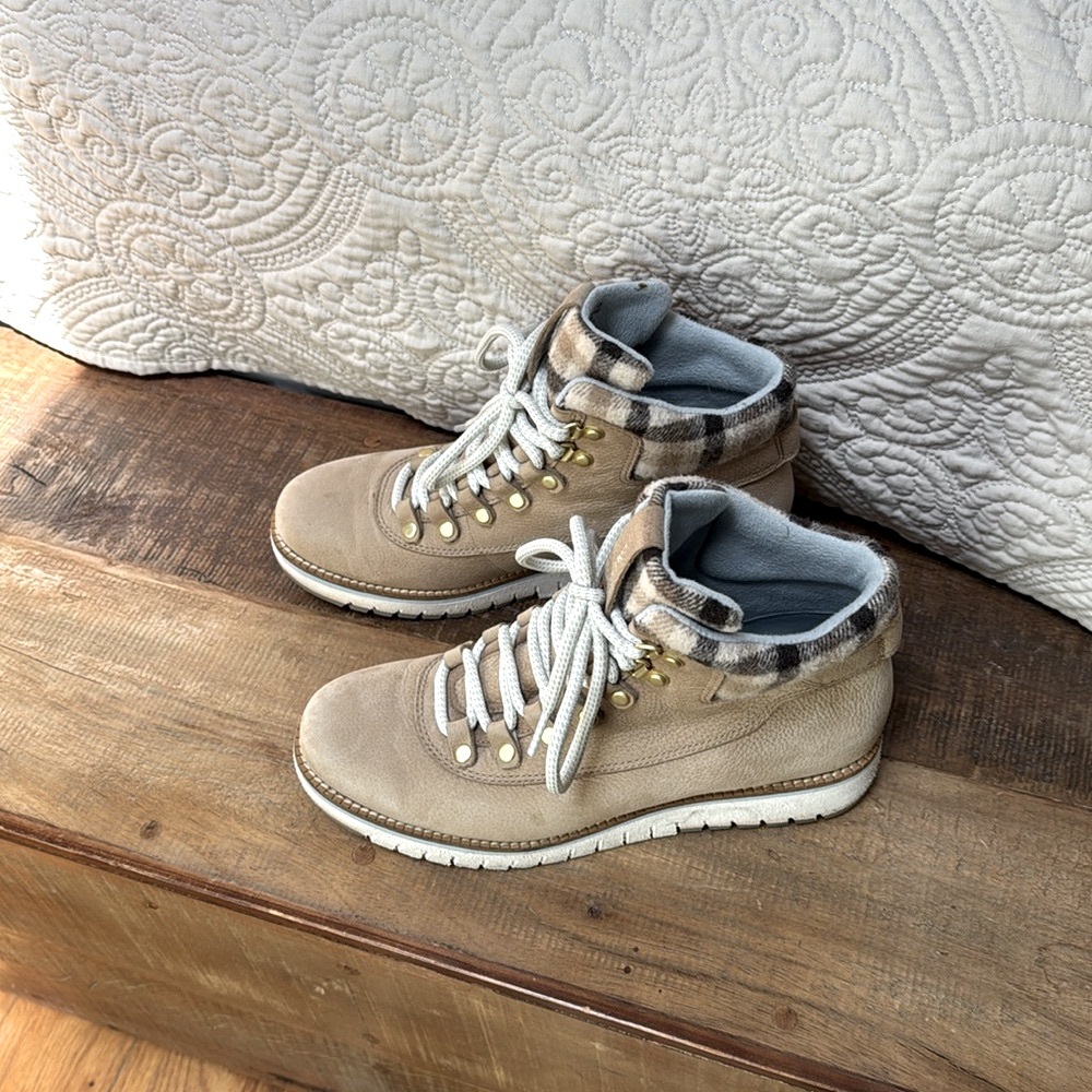 Cole Haan Grands boots tan w/brown plaid trim near new condition Women's 7.5 - Picture 3 of 9